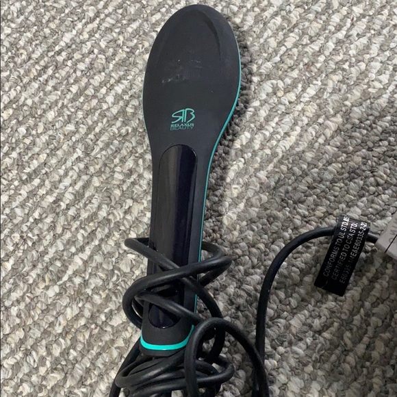 Hair Brush Straightener - Picture 2 of 2